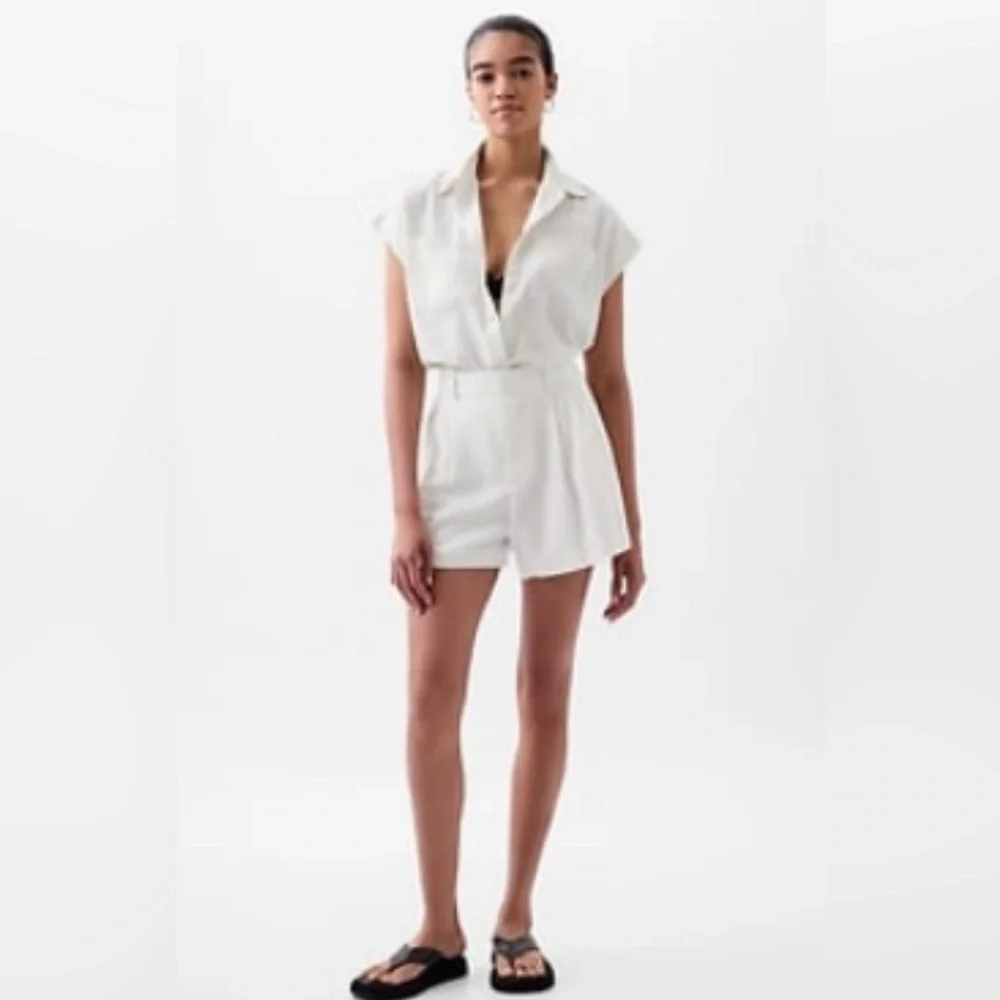 GAP 365 High Rise Linen Blend Short